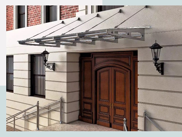 Металлические козырьки от 622 руб. в Котласе